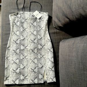 A New forever 21 dress